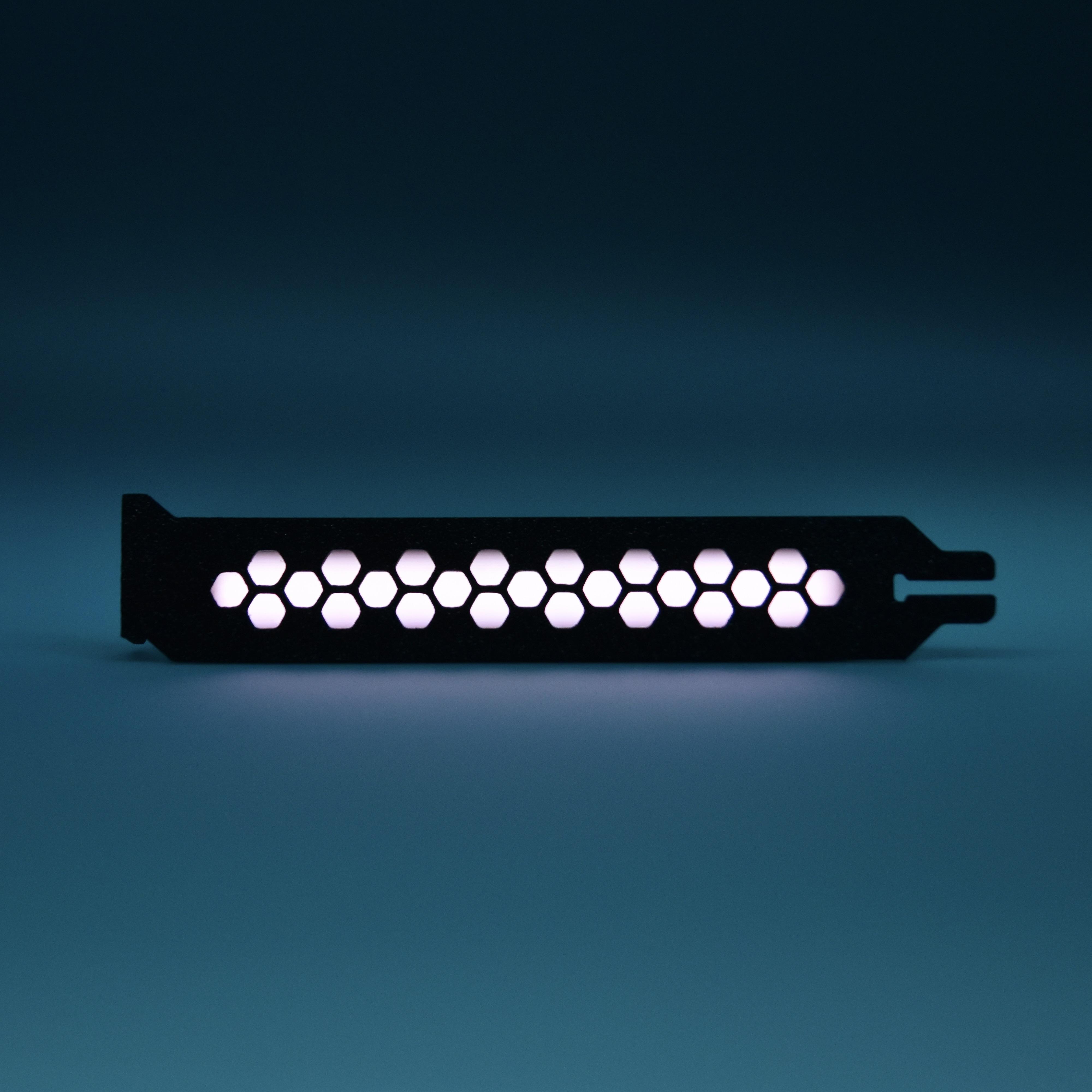 RGB Slotcover – ARGB-Beleuchtung für dein Setup.Farbe:Honeycomp Slotcover Black