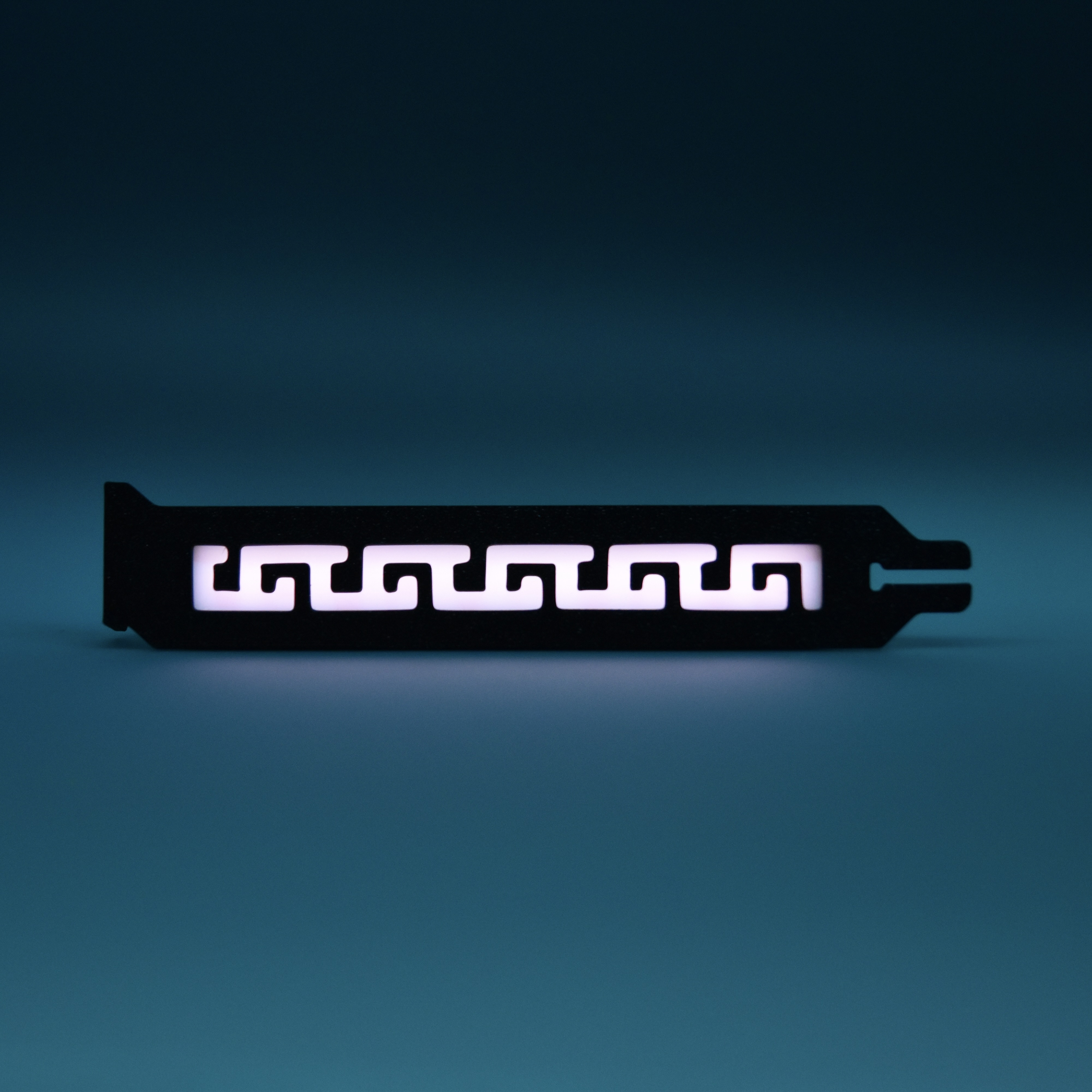 Tomb Waves Slotcover Farbe: Schwarz